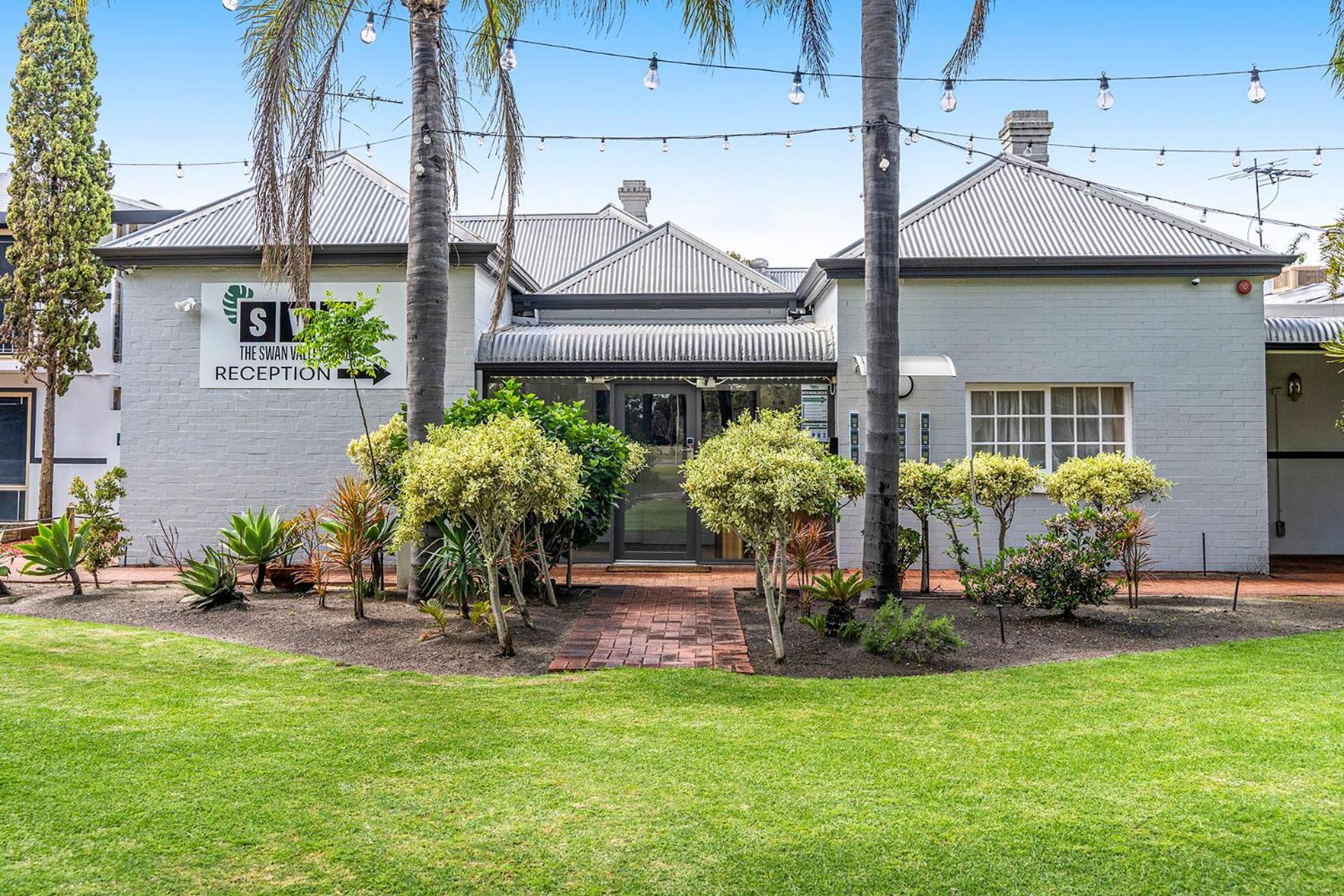 The Swan Valley Hotel Henley Brook Екстериор снимка