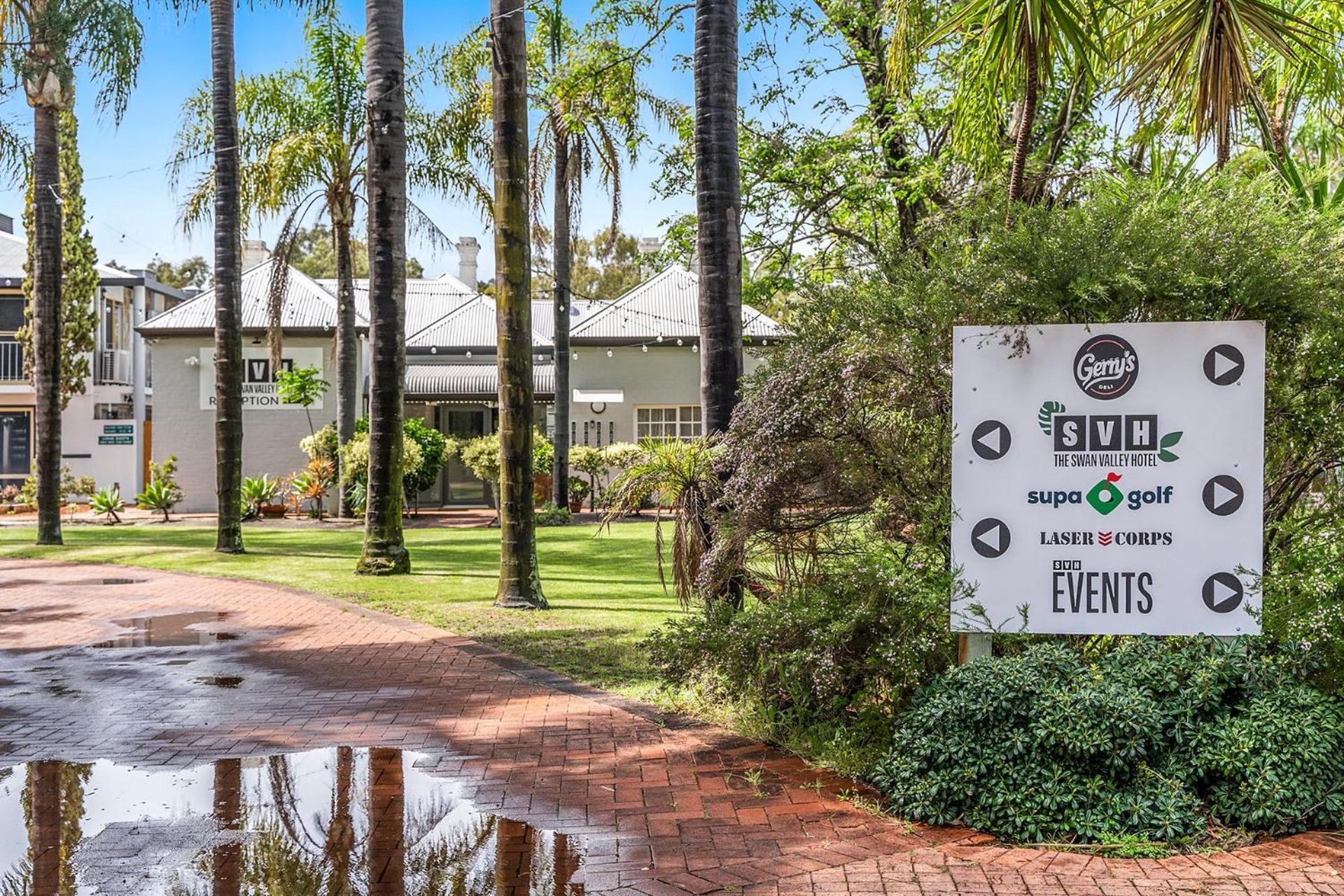 The Swan Valley Hotel Henley Brook Екстериор снимка